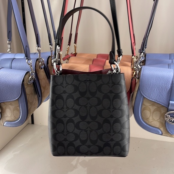 Coach 2312 Small Town Bucket Bag In Signature Canvas Graphite/Wine/Black - Picture 5 of 16